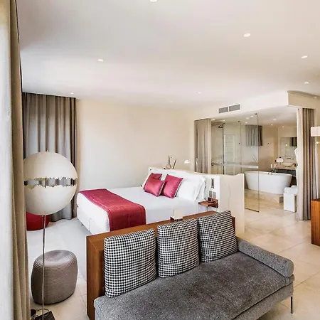 Le Petit - Passedat Hotel Marseilles
